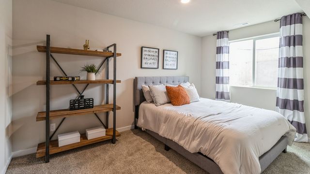 3284 Artesian Road, Marion, IA 52302