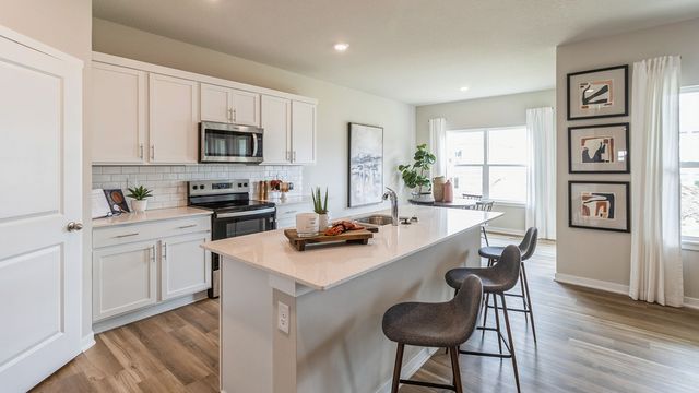 3284 Artesian Road, Marion, IA 52302