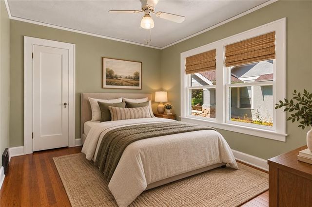 5817 Oak Street, Kansas City, MO 64113