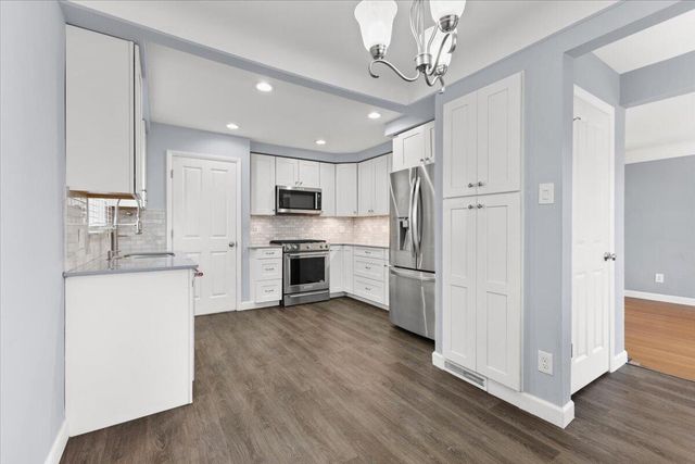2236 Tyler Avenue, Berkley City, MI 48072