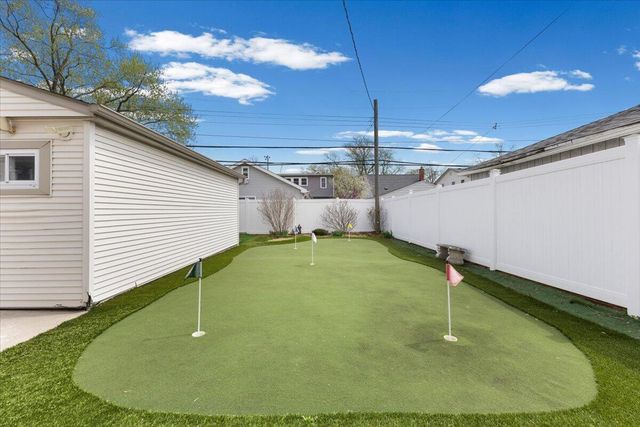 2236 Tyler Avenue, Berkley City, MI 48072