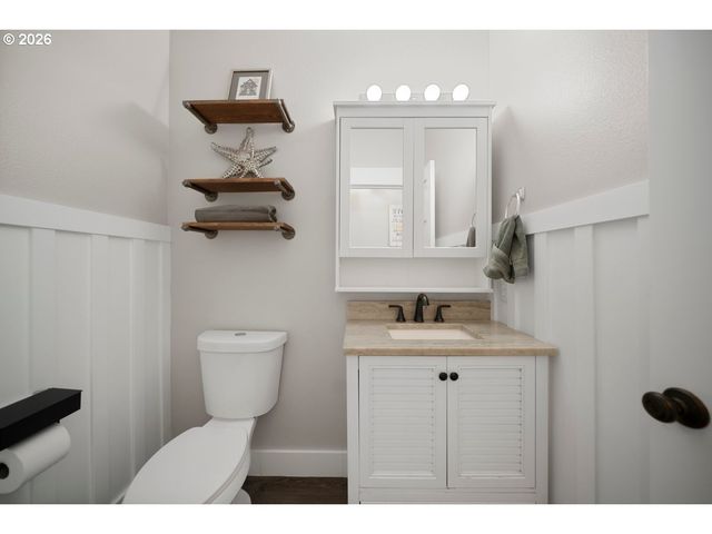 20152 CHANTICLEER Pl, Oregon City, OR 97045