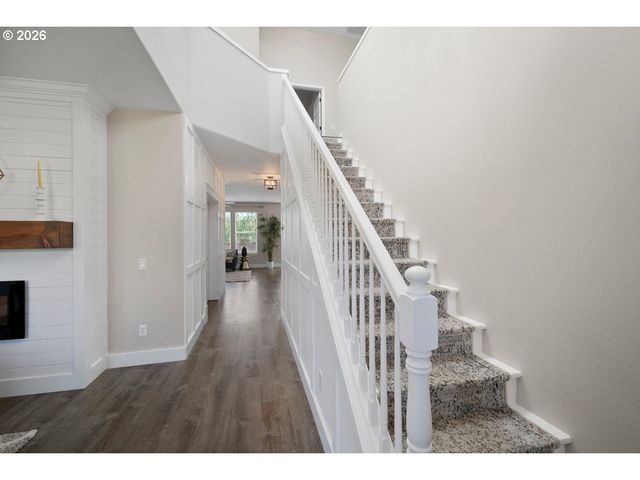 20152 CHANTICLEER Pl, Oregon City, OR 97045