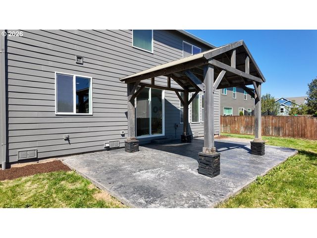 20152 CHANTICLEER Pl, Oregon City, OR 97045