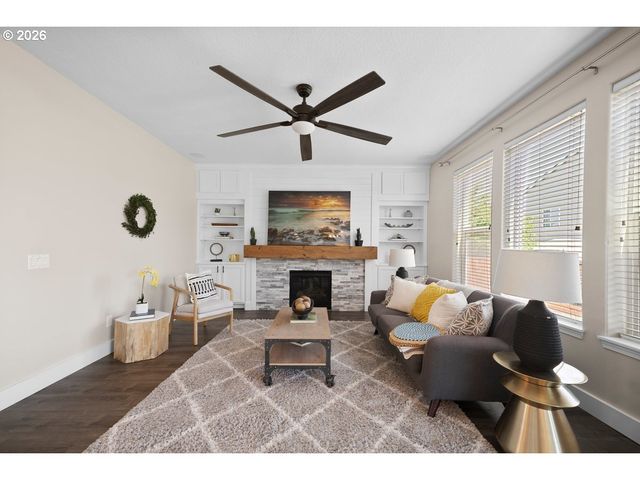 20152 CHANTICLEER Pl, Oregon City, OR 97045
