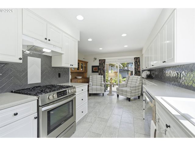 7670 Sw ARBOR LAKE Ct, Wilsonville, OR 97070