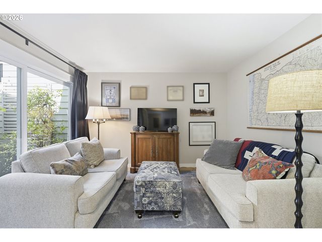 7670 Sw ARBOR LAKE Ct, Wilsonville, OR 97070