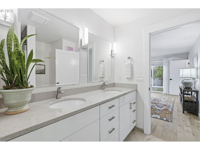 7670 Sw ARBOR LAKE Ct, Wilsonville, OR 97070