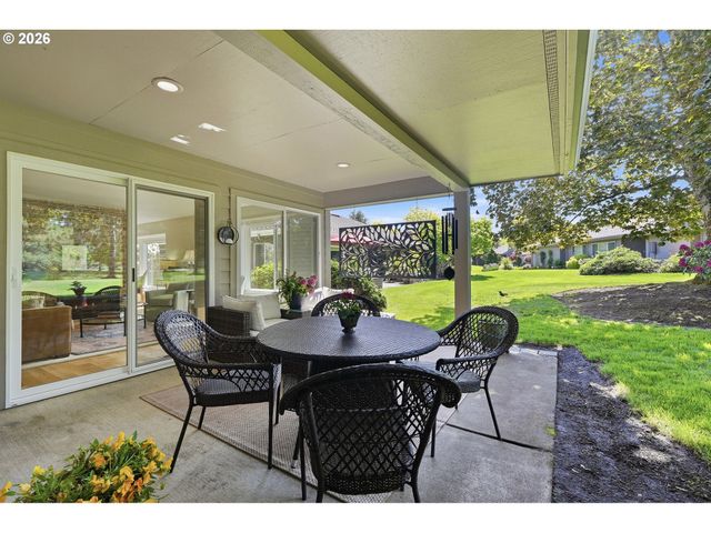 7670 Sw ARBOR LAKE Ct, Wilsonville, OR 97070