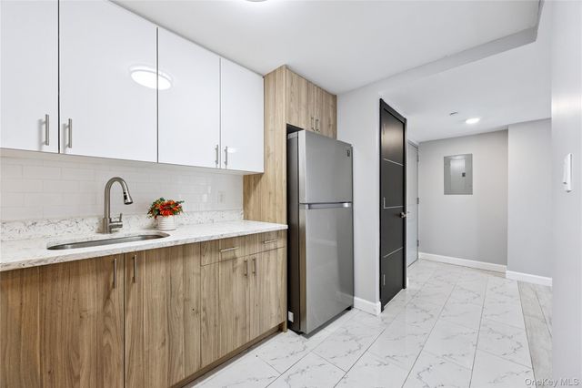 35-20 146th Street 3B, Flushing, NY 11354