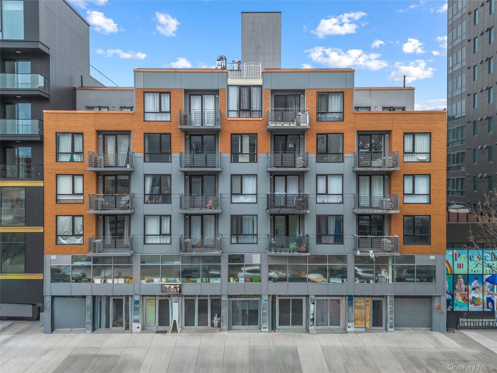 35-20 146th Street 3B, Flushing, NY 11354