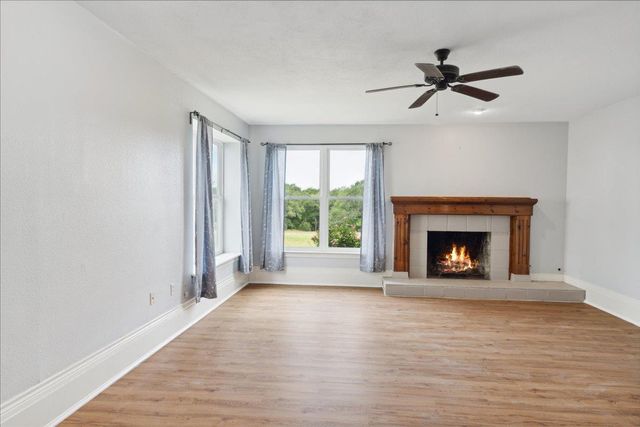 108 River View RD, Liberty Hill, TX 78642