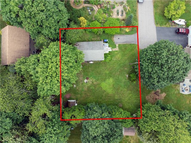 7 Broadview Avenue, Bristol, RI 02809