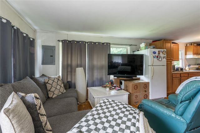 7 Broadview Avenue, Bristol, RI 02809