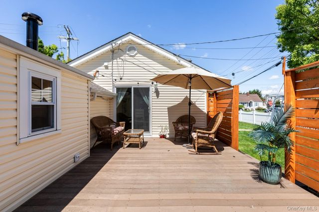 102 Garfield Place, Massapequa, NY 11758