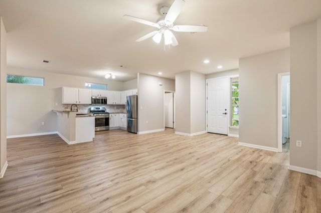 137 Trail Rider WAY, Georgetown, TX 78633