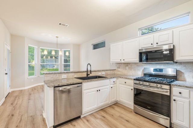137 Trail Rider WAY, Georgetown, TX 78633