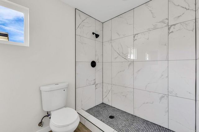 2027 31 E Avenue, National City, CA 91950