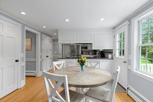 68 Stumpfield Road, Kensington, NH 03833