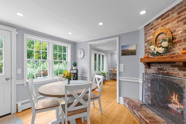 68 Stumpfield Road, Kensington, NH 03833