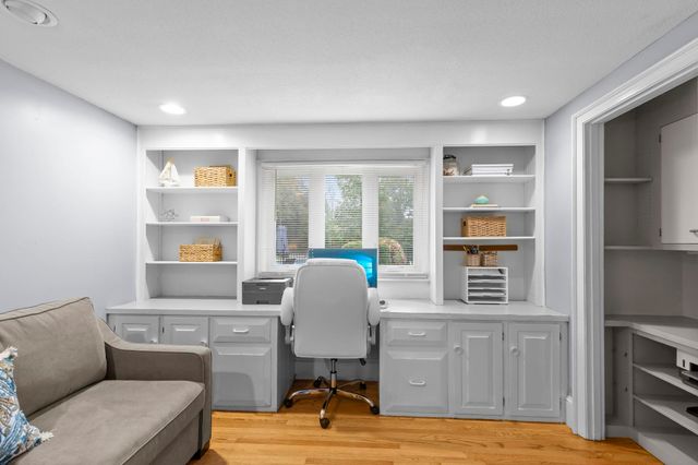 68 Stumpfield Road, Kensington, NH 03833