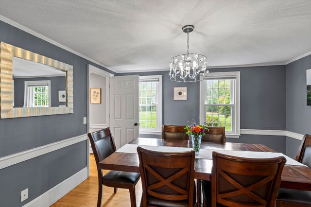 68 Stumpfield Road, Kensington, NH 03833