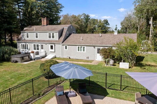 68 Stumpfield Road, Kensington, NH 03833