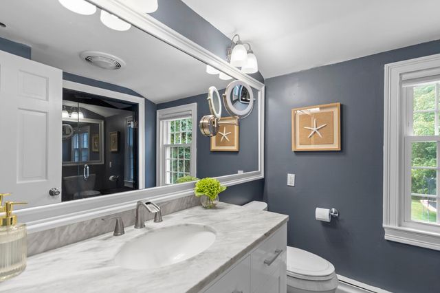 68 Stumpfield Road, Kensington, NH 03833