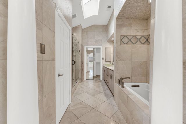 6064 BUFFRIDGE Trail, Dallas, TX 75252