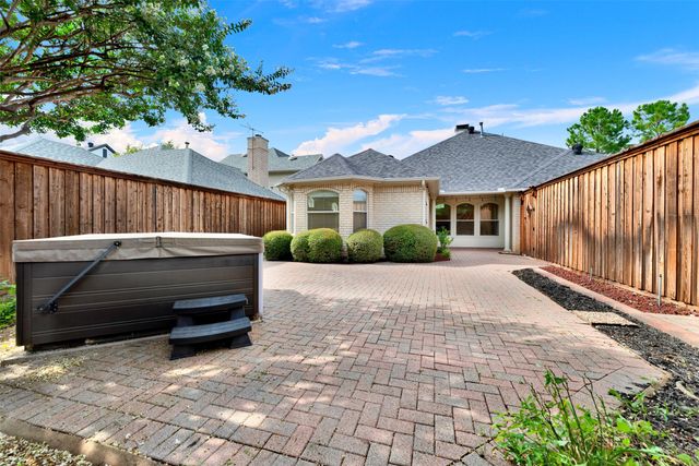 6064 BUFFRIDGE Trail, Dallas, TX 75252