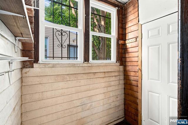 800 S 15th Street, Newark, NJ 07108
