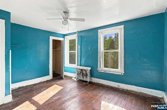 800 S 15th Street, Newark, NJ 07108