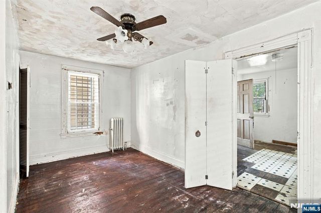 800 S 15th Street, Newark, NJ 07108