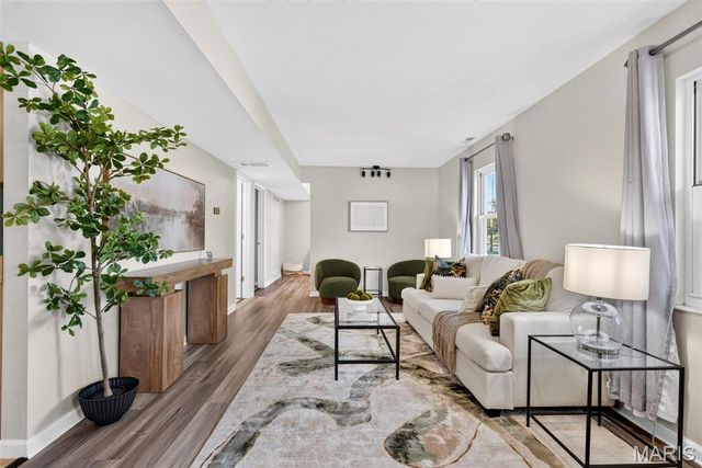 906 Forest Avenue, Valley Park, MO 63088