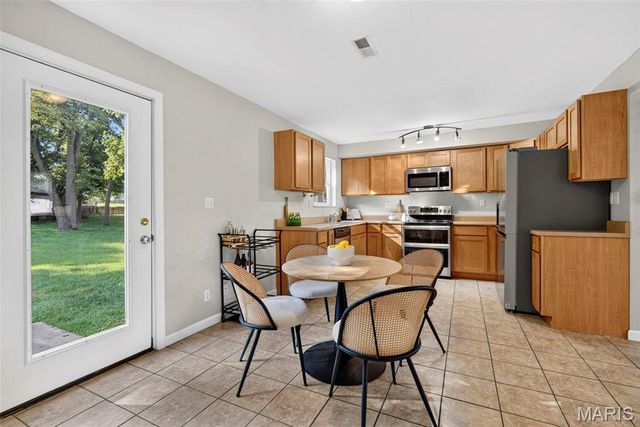 906 Forest Avenue, Valley Park, MO 63088