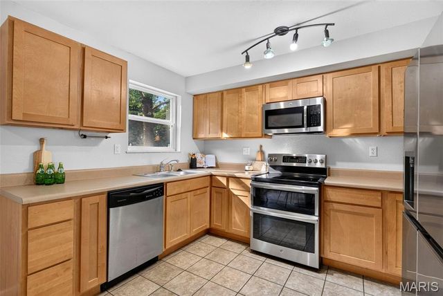 906 Forest Avenue, Valley Park, MO 63088