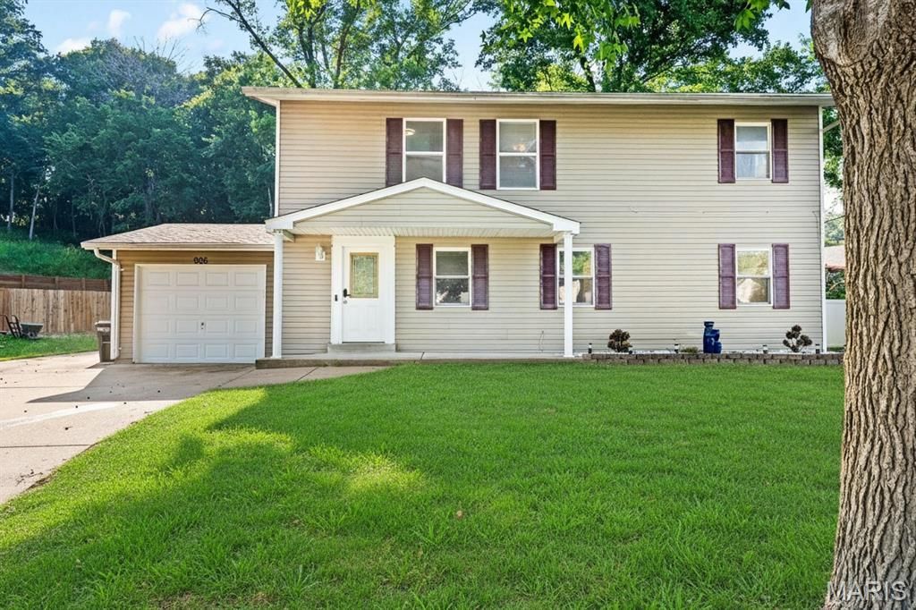 906 Forest Avenue, Valley Park, MO 63088