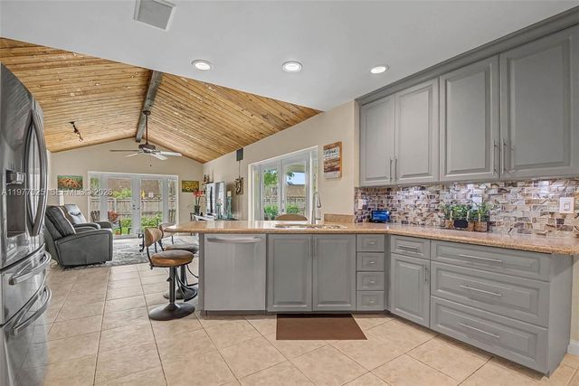 2694 SW 14th Dr, Deerfield Beach, FL 33442