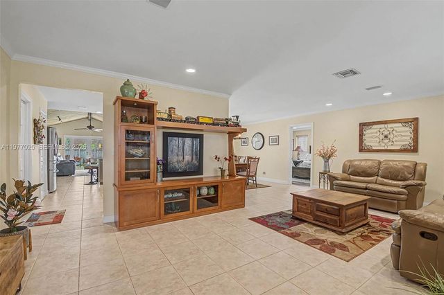 2694 SW 14th Dr, Deerfield Beach, FL 33442