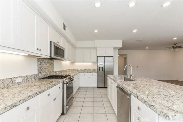 1893 S Union St 120, Anaheim, CA 92805