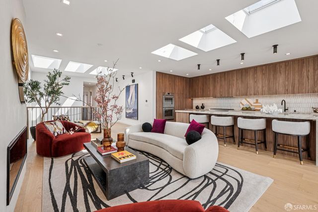 1827 33rd Avenue, San Francisco, CA 94122