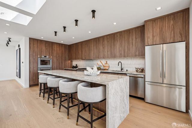 1827 33rd Avenue, San Francisco, CA 94122