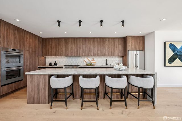 1827 33rd Avenue, San Francisco, CA 94122