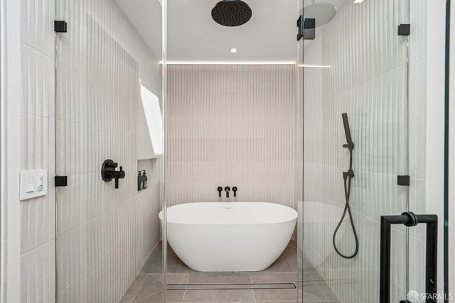 1827 33rd Avenue, San Francisco, CA 94122