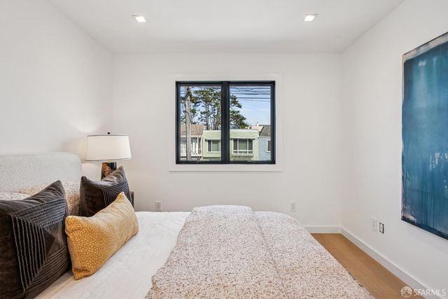 1827 33rd Avenue, San Francisco, CA 94122