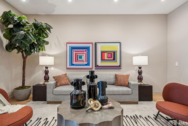 1827 33rd Avenue, San Francisco, CA 94122