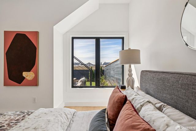 1827 33rd Avenue, San Francisco, CA 94122