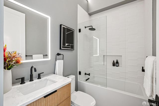 1827 33rd Avenue, San Francisco, CA 94122