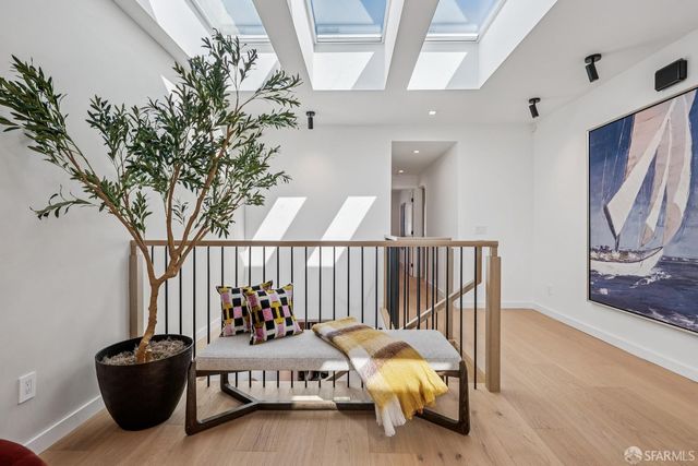 1827 33rd Avenue, San Francisco, CA 94122