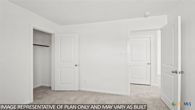 168 Baby Calf Roping Road, Jarrell, TX 76537